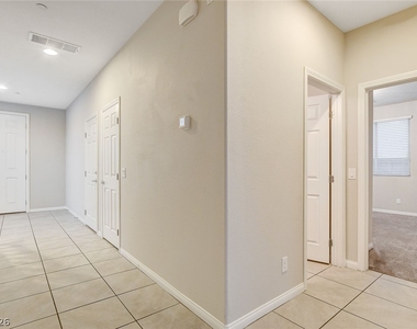 2878 Tremont Avenue - Photo Thumbnail 7