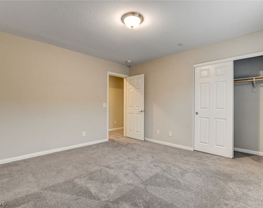 2878 Tremont Avenue - Photo Thumbnail 23