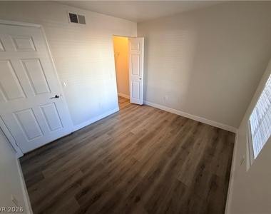 2120 Ramrod Avenue - Photo Thumbnail 14