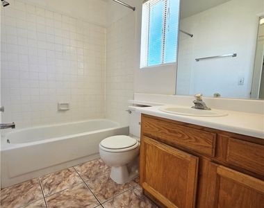 1724 Leaning Pine Way - Photo Thumbnail 41