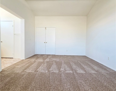 1724 Leaning Pine Way - Photo Thumbnail 30
