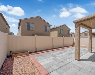 6421 Broadcloth Court - Photo Thumbnail 19