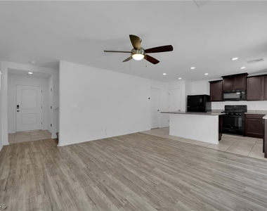 6421 Broadcloth Court - Photo Thumbnail 26