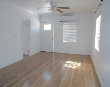 245 N 23rd Street - Photo Thumbnail 3