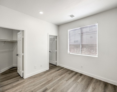 1304 Kingdom Street - Photo Thumbnail 17