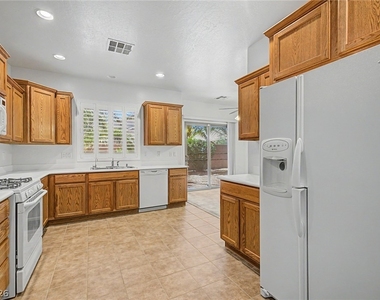 6051 Tersky Court - Photo Thumbnail 7