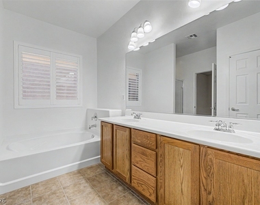6051 Tersky Court - Photo Thumbnail 13