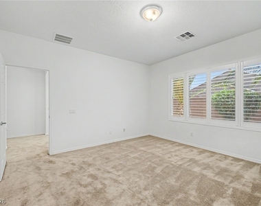 6051 Tersky Court - Photo Thumbnail 12