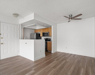 7100 Pirates Cove Road - Photo Thumbnail 8