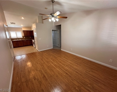 1480 Amitola Avenue - Photo Thumbnail 3