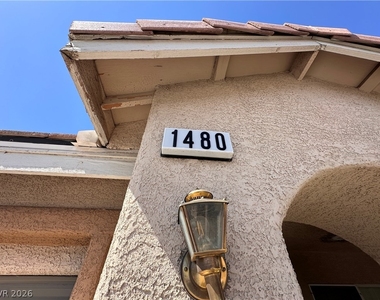 1480 Amitola Avenue - Photo Thumbnail 2