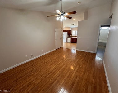 1480 Amitola Avenue - Photo Thumbnail 4