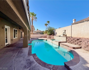2317 Thayer Avenue - Photo Thumbnail 32