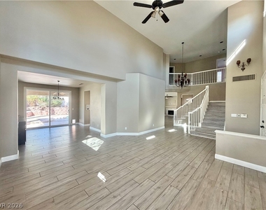 2317 Thayer Avenue - Photo Thumbnail 2