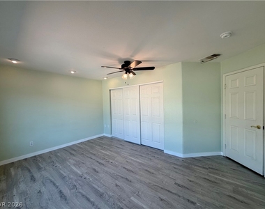 2317 Thayer Avenue - Photo Thumbnail 21
