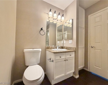 2317 Thayer Avenue - Photo Thumbnail 24