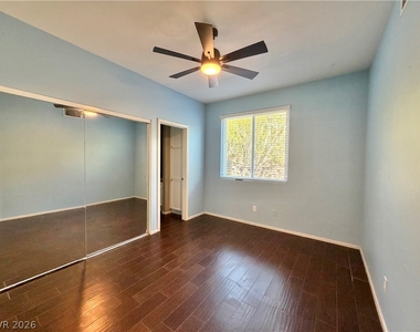 2317 Thayer Avenue - Photo Thumbnail 23