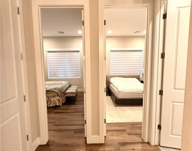 2527 Strathmill Avenue - Photo Thumbnail 26