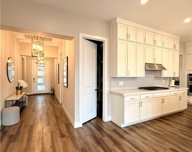 2527 Strathmill Avenue - Photo Thumbnail 17
