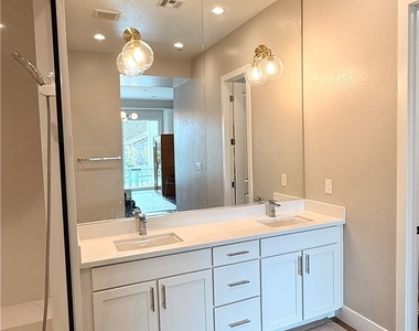 2527 Strathmill Avenue - Photo Thumbnail 24