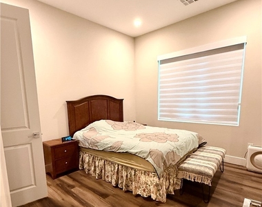 2527 Strathmill Avenue - Photo Thumbnail 27