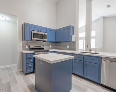1735 Navarre Lane - Photo Thumbnail 20