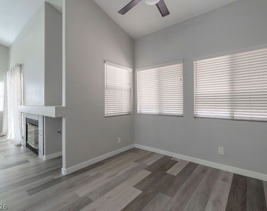 1735 Navarre Lane - Photo Thumbnail 16