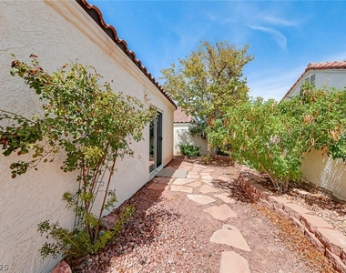 1833 Stablegate Avenue - Photo Thumbnail 23