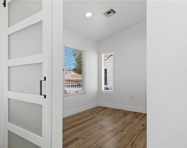 3101 Goodnews Court - Photo Thumbnail 9