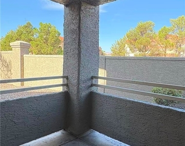 5038 S Rainbow Bl Boulevard - Photo Thumbnail 12