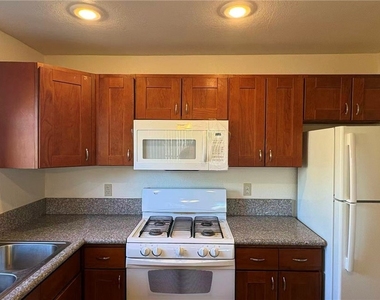 5038 S Rainbow Bl Boulevard - Photo Thumbnail 4