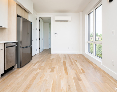 193 graham ave - Photo Thumbnail 15