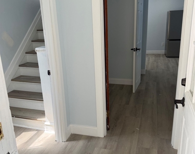 207 Prospect Street - Photo Thumbnail 4