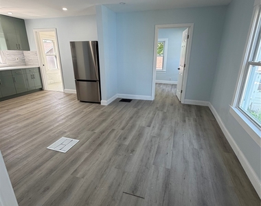 207 Prospect Street - Photo Thumbnail 14