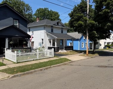 207 Prospect Street - Photo Thumbnail 3