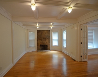 359 Green Street - Photo Thumbnail 7
