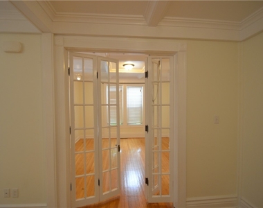 359 Green Street - Photo Thumbnail 8