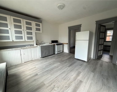 109 Cleveland Street - Photo Thumbnail 1