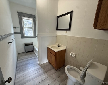 109 Cleveland Street - Photo Thumbnail 6