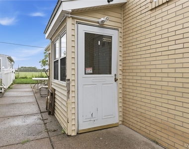 56 Awood Place - Photo Thumbnail 3