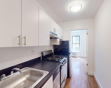 East 89th Street - Photo Thumbnail 2
