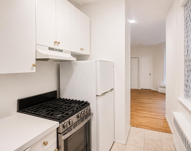 953 Amsterdam Avenue - Photo Thumbnail 3