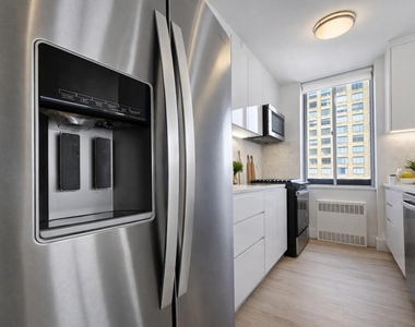 1735 York Avenue - Photo Thumbnail 3