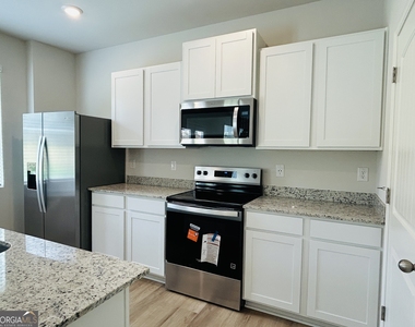 112 Glenrise Drive - Photo Thumbnail 17