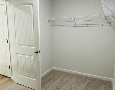112 Glenrise Drive - Photo Thumbnail 34