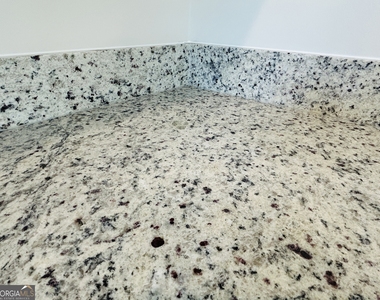 112 Glenrise Drive - Photo Thumbnail 18