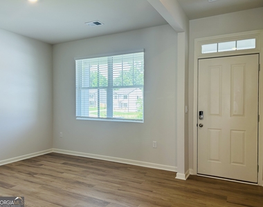 112 Glenrise Drive - Photo Thumbnail 6