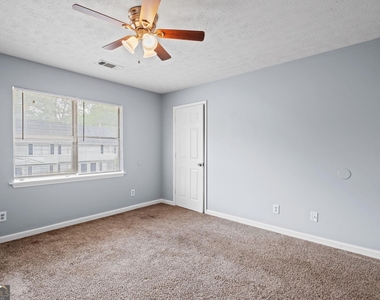 358 N 19th Street - Photo Thumbnail 13