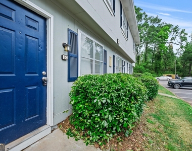 358 N 19th Street - Photo Thumbnail 1