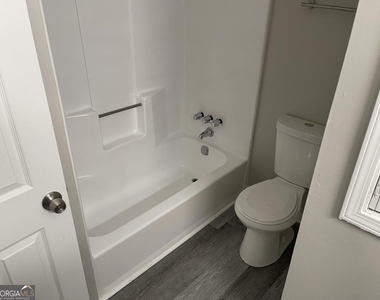 859 Park Place - Photo Thumbnail 16